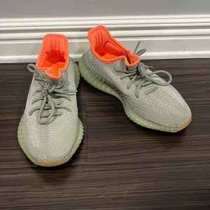 Authentic Yeezy boost desert sage women’s size 8 men’s size 6.5 great condition